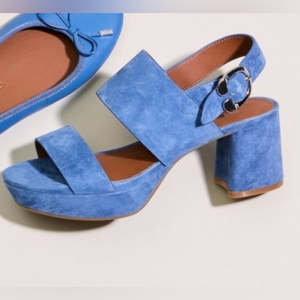 AEROSOLES Camera Size 7 Indigo Suede Platform Sandals with Chunky Heel